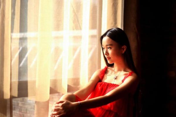 林忆莲八字解读：如何改变命运？颠覆传统思维的玄机