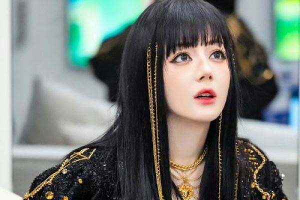 迪丽热巴命运密码中的误区，反而让她走向巅峰